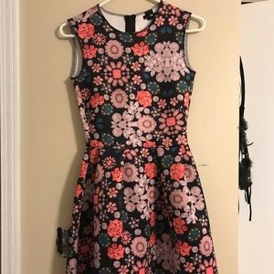 H&M Jewel Dress XS